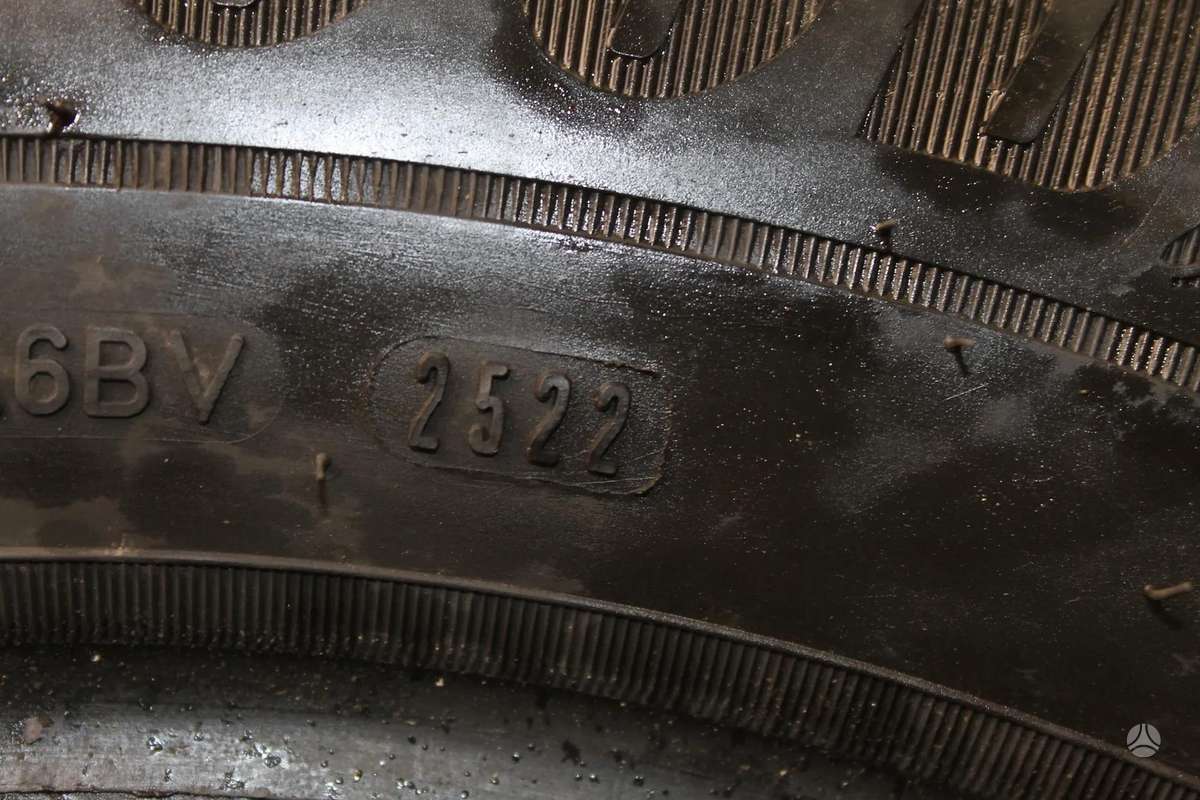 Goodyear, summer 215/65 R16