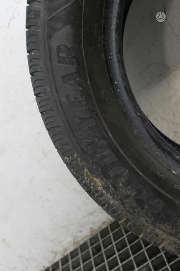 Goodyear, summer 215/65 R16