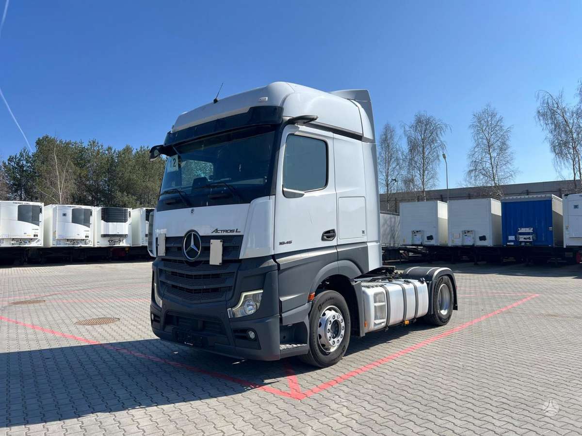Mercedes-Benz Actros 1845, double sleeper