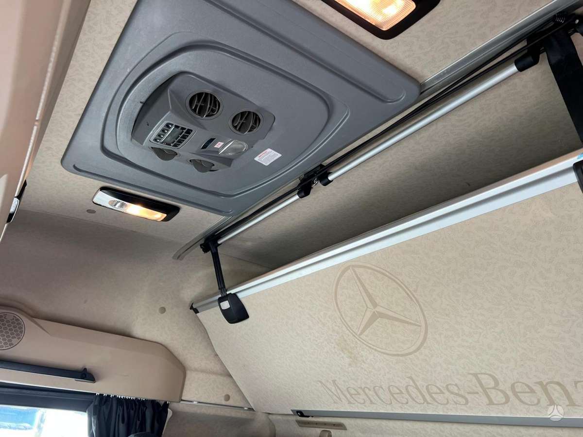 Mercedes-Benz Actros 1845, double sleeper