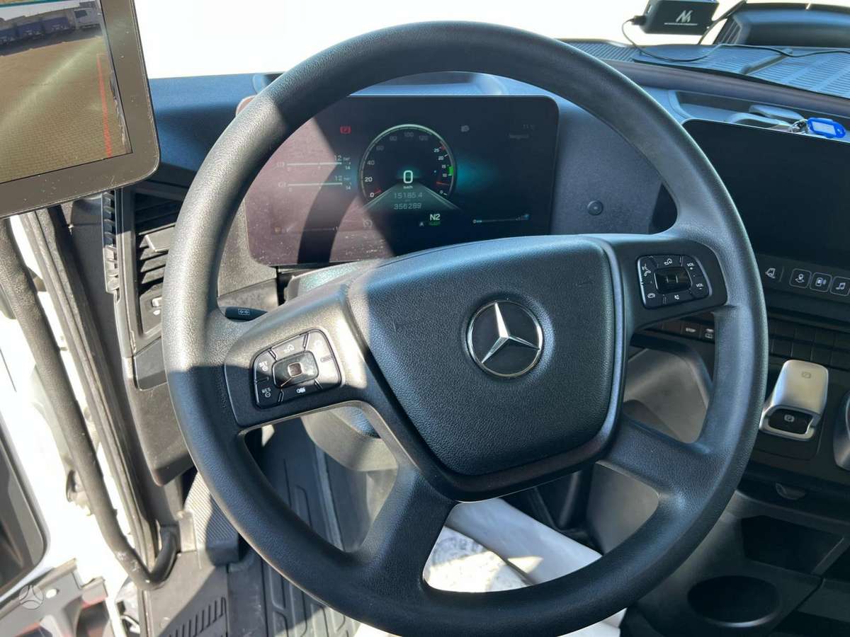 Mercedes-Benz Actros 1845, double sleeper