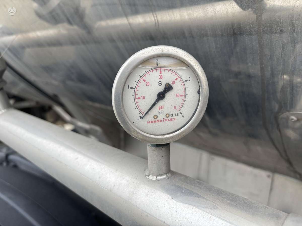Kässbohrer TANKAUFLIEGER L4BH, цистерны