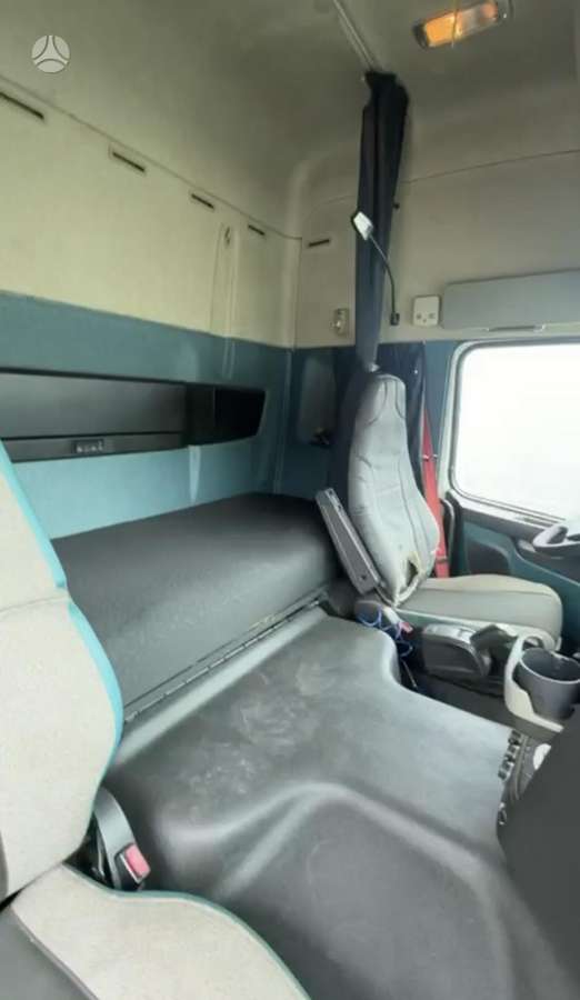 Volvo FM 450 XL, single sleeper