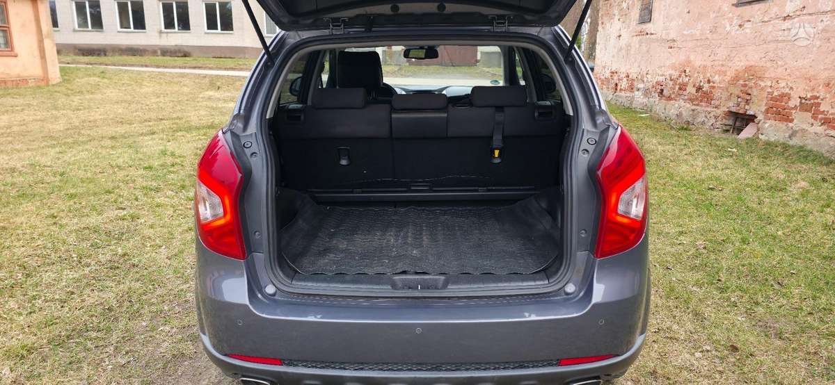SsangYong Korando - 8