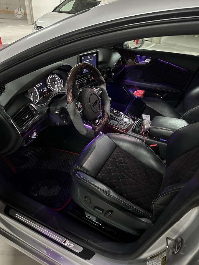 Audi S7, 4.0 l., hatchback
