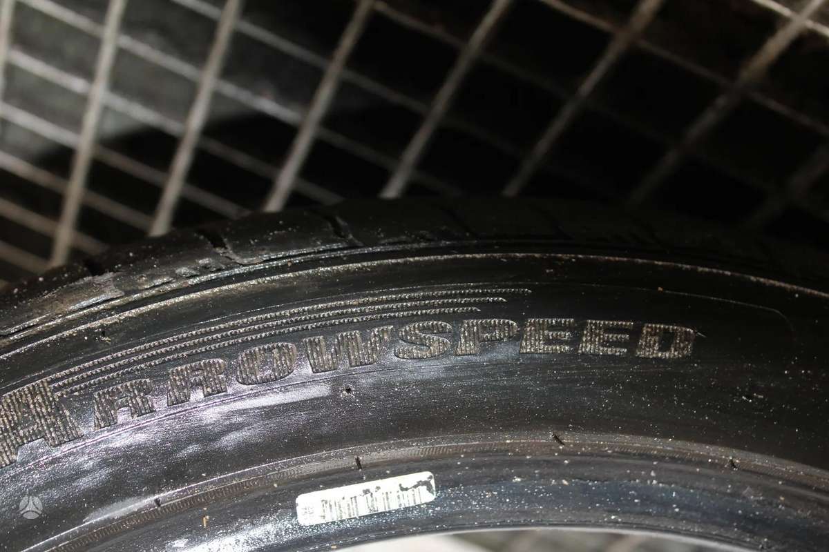 -Kita- Arrowspeed, summer 225/40 R18
