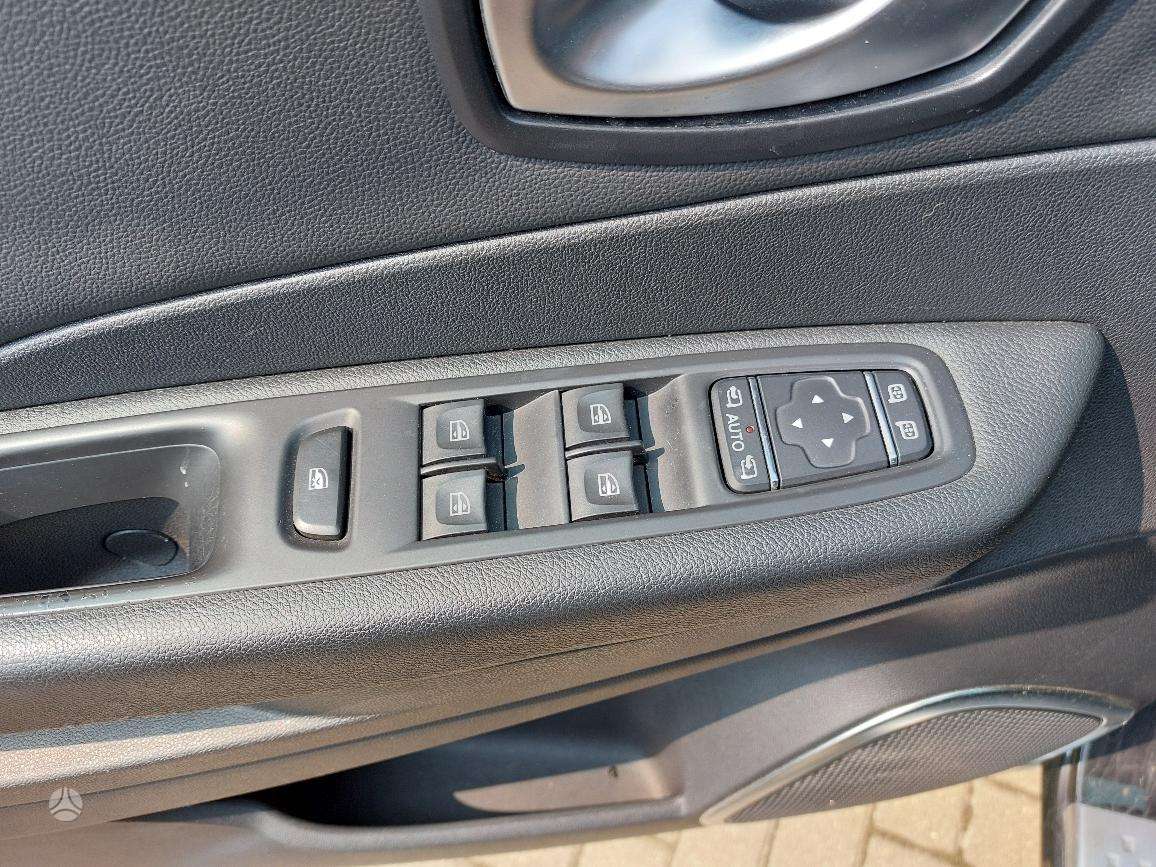 Renault Captur, visureigis / krosoveris
