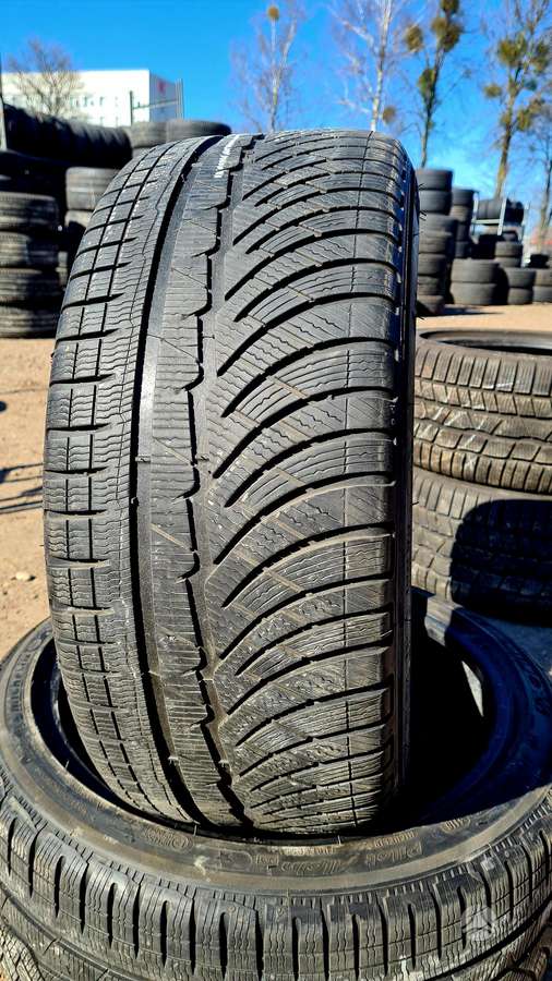 Michelin Pilot Alpin, winter 235/40 R18