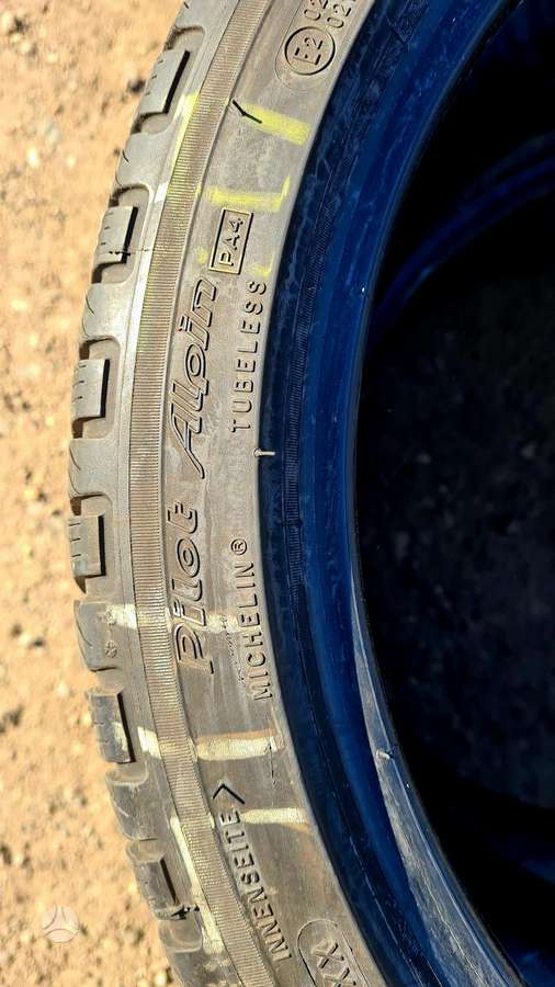 Michelin Pilot Alpin, winter 235/40 R18