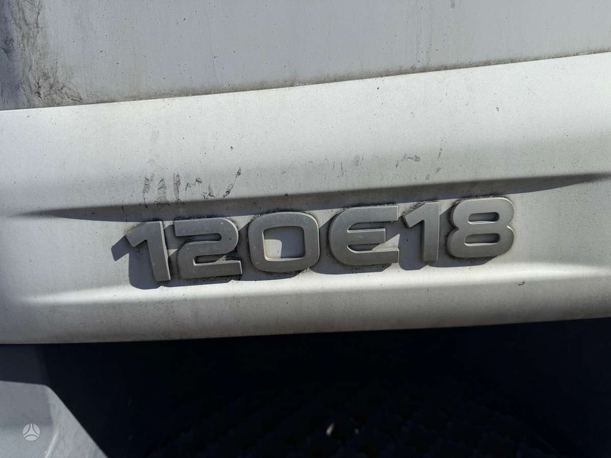 Iveco 120E 18, trucks