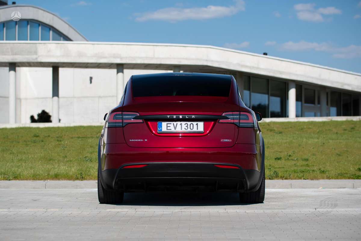 Tesla Model X, 90 kWh, off-road / crossover