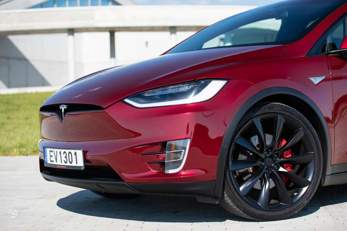Tesla Model X, 90 kWh, off-road / crossover
