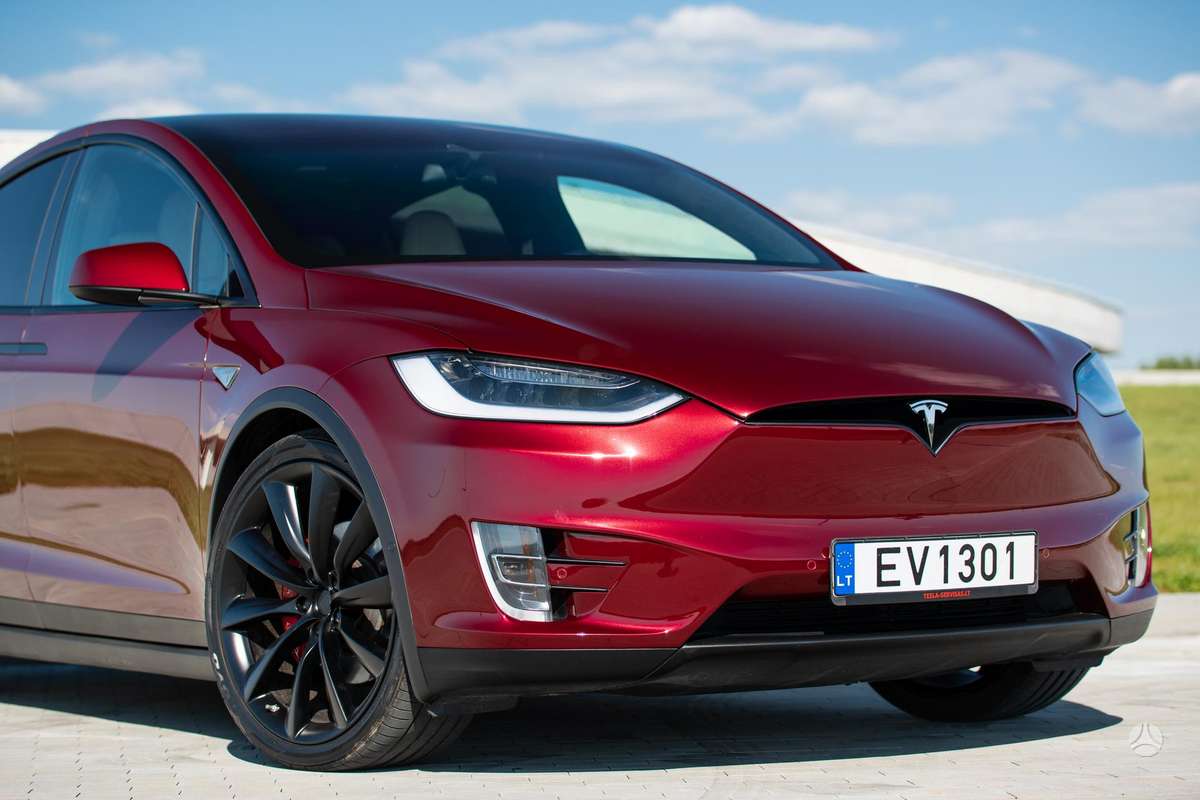 Tesla Model X, 90 kWh, off-road / crossover