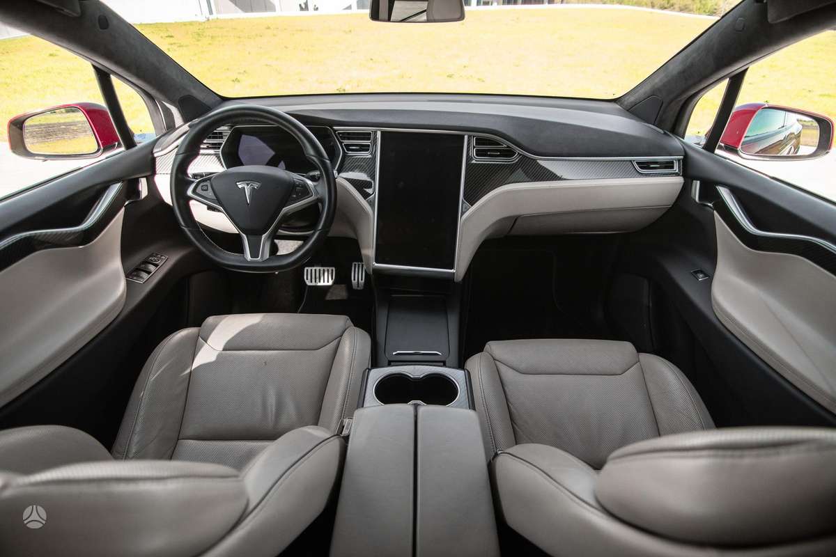 Tesla Model X, 90 kWh, off-road / crossover