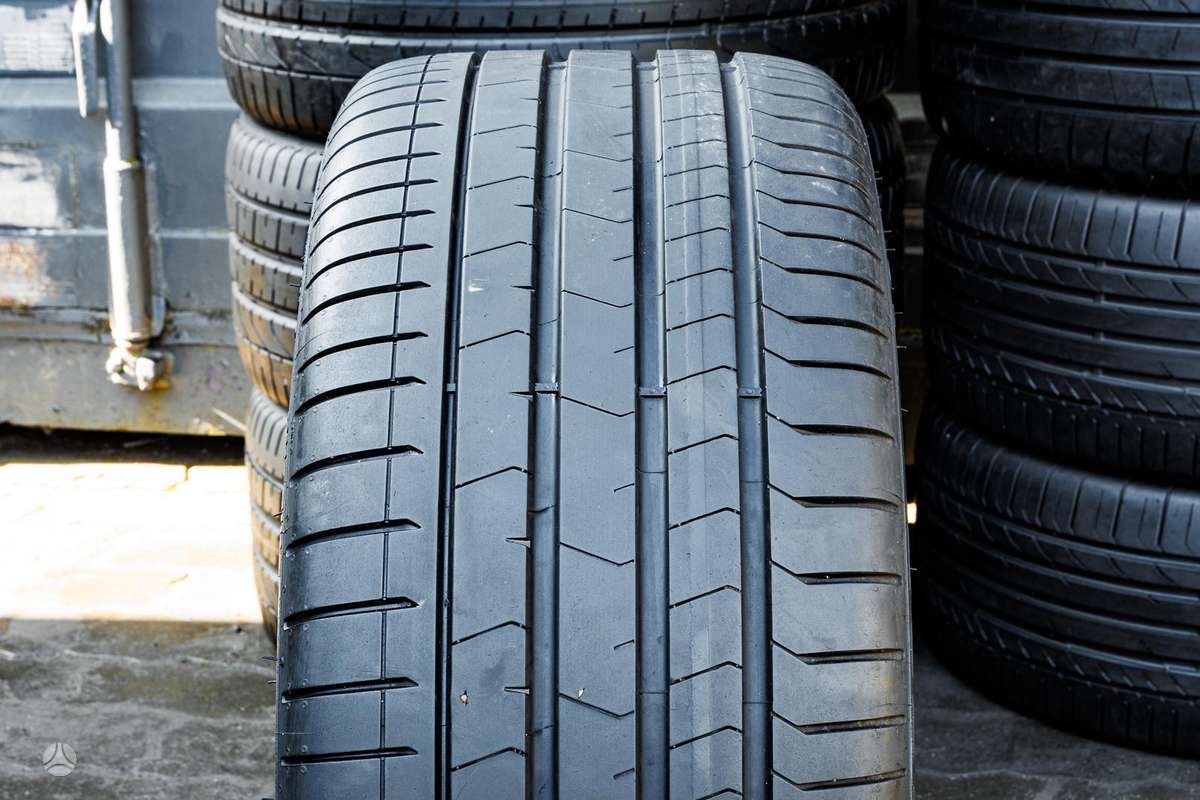 Pirelli Runflat P Zero 4 (BMW), летние 275/35 R21