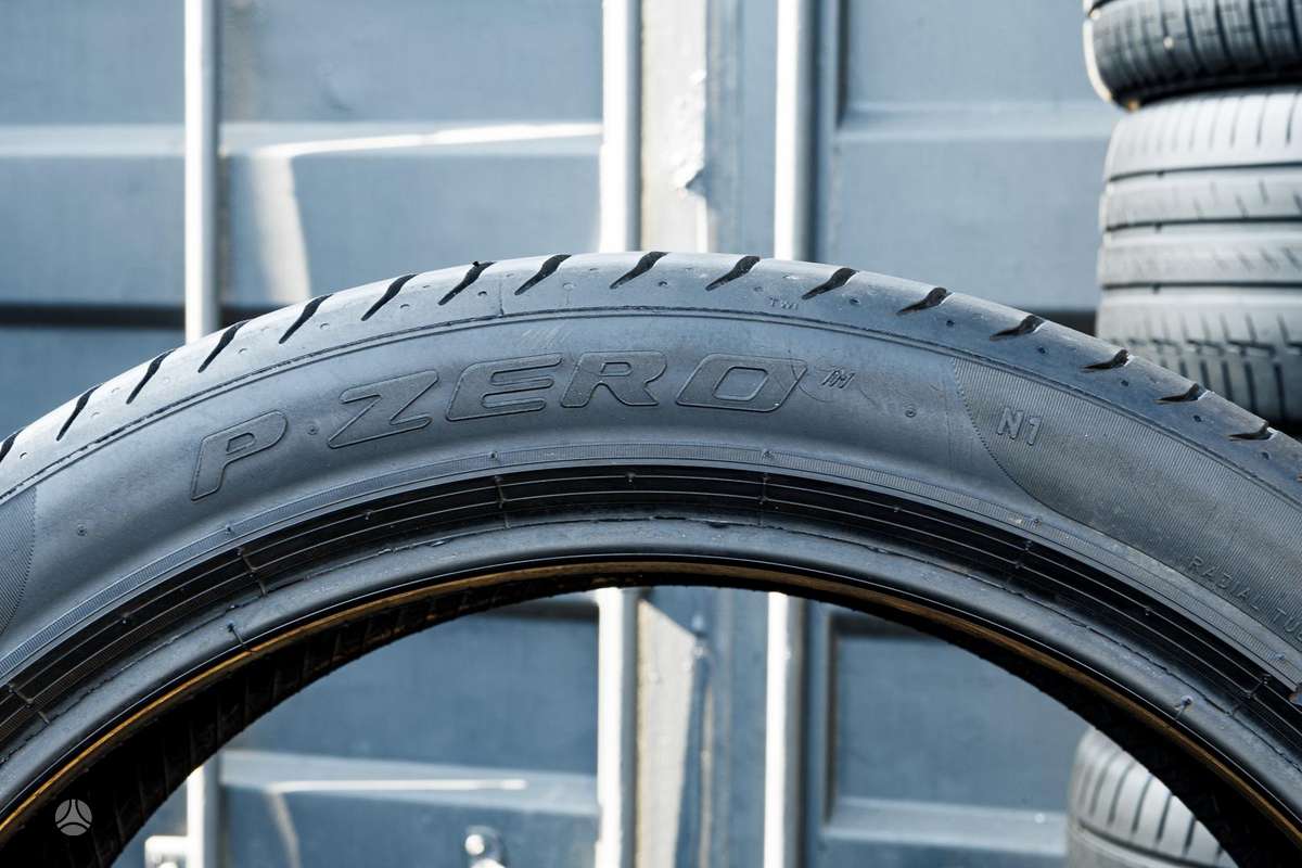 Pirelli P Zero, летние 295/35 R21