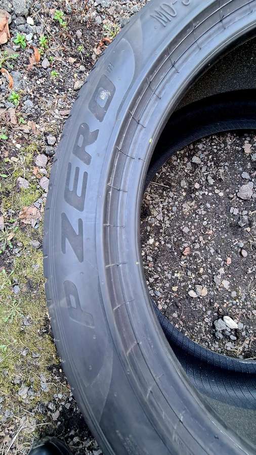 Pirelli P Zero, vasaras 255/40 R18
