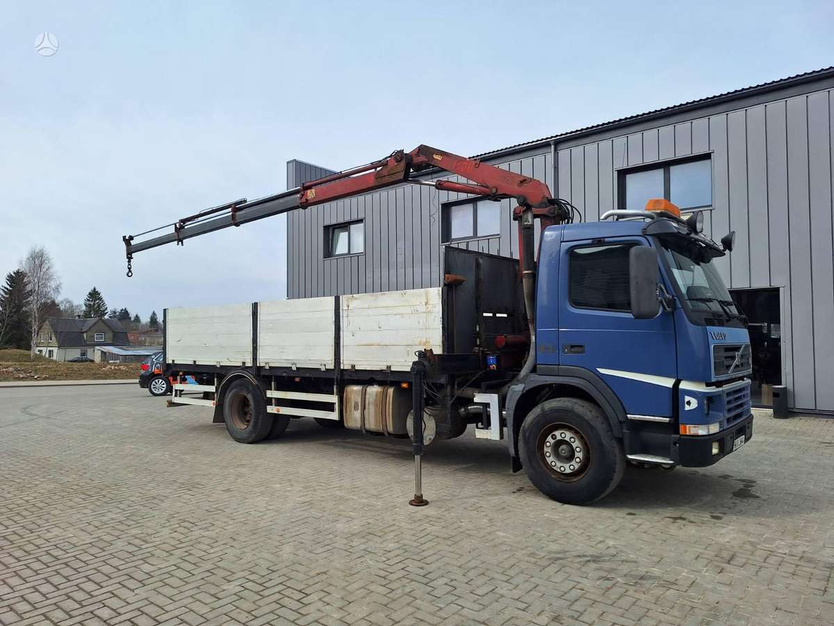 Volvo FM 4×2, crane trucks