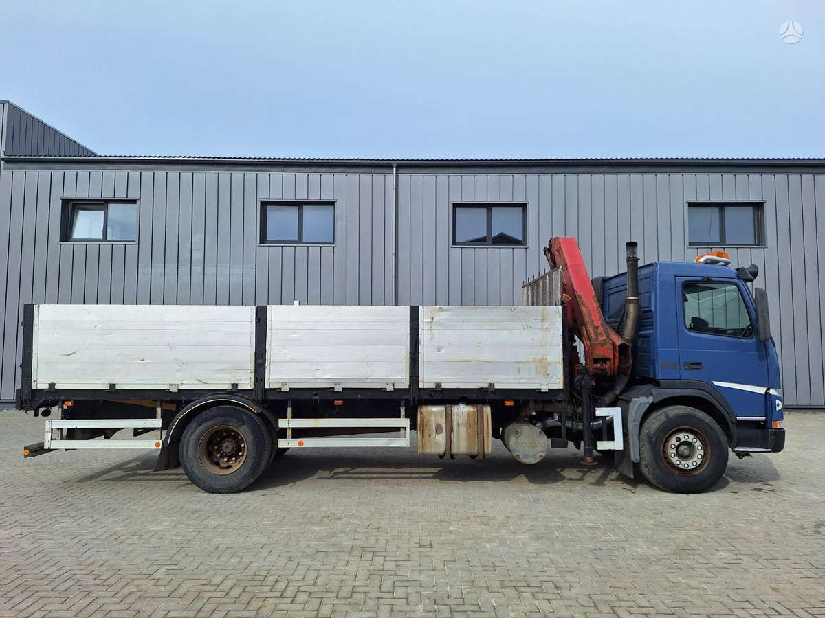 Volvo FM 4×2, с краном