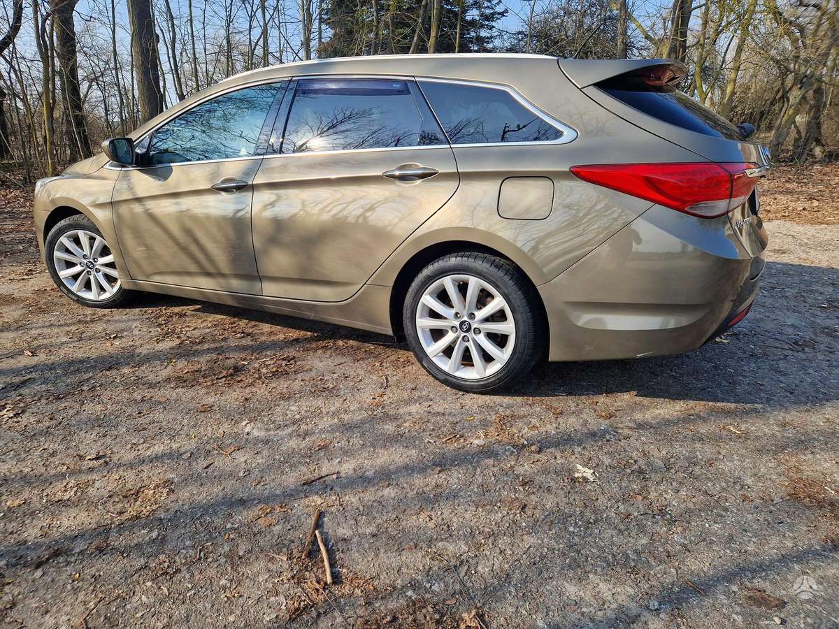 Hyundai i40, 1.7 l., Универсал