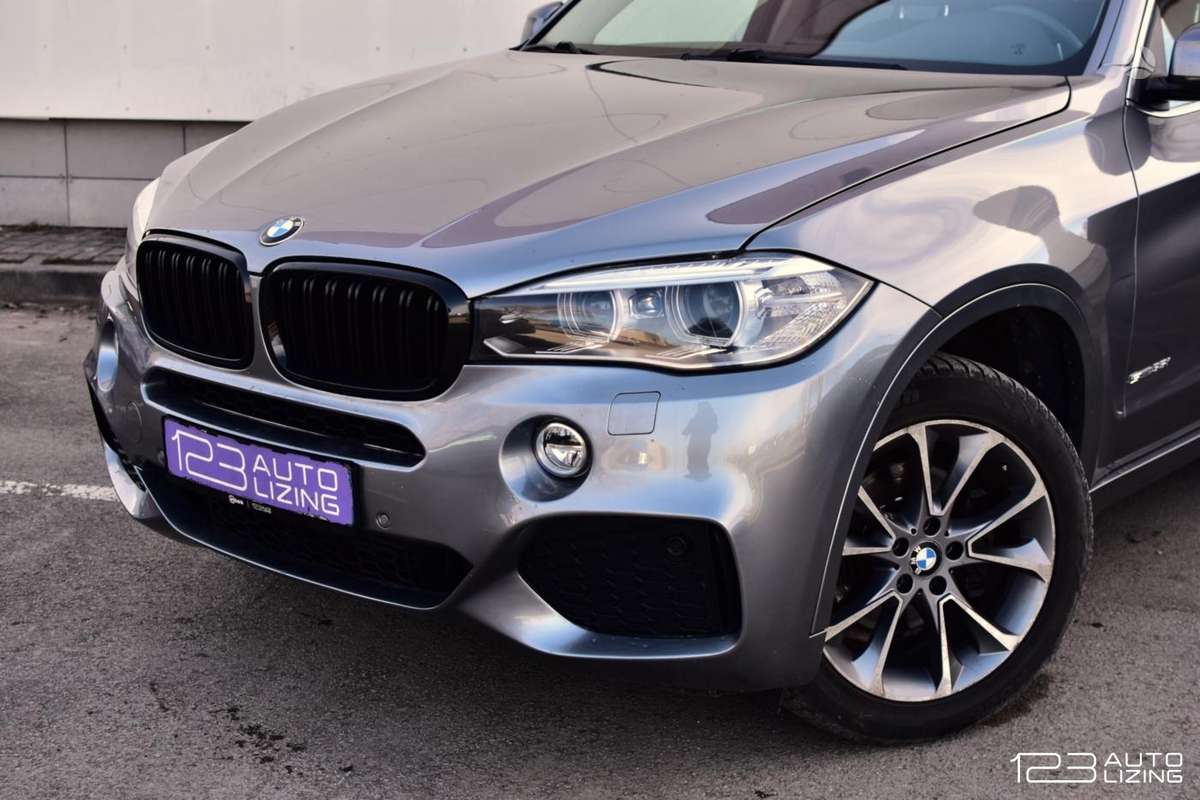 BMW X5, 3.0 l., off-road / crossover