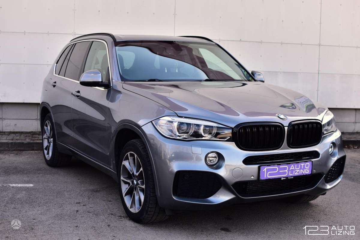 BMW X5, 3.0 l., off-road / crossover
