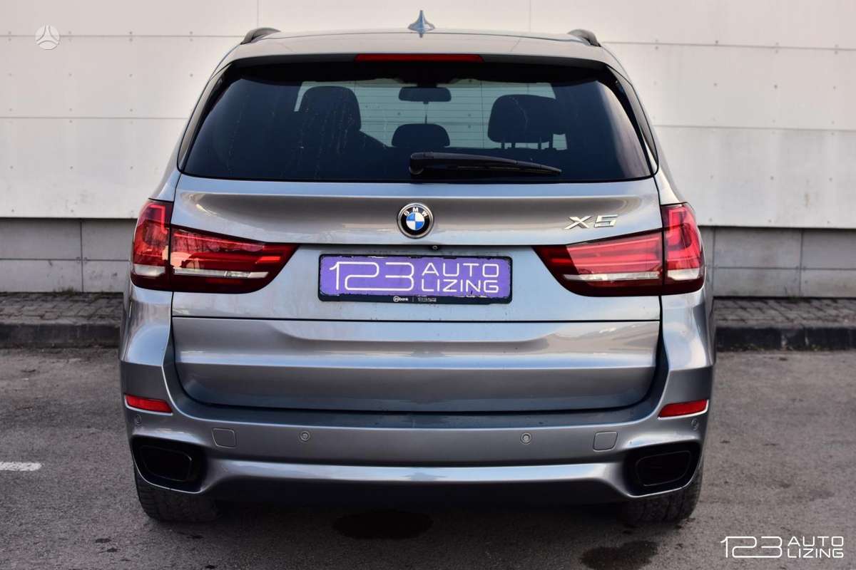 BMW X5, 3.0 l., off-road / crossover
