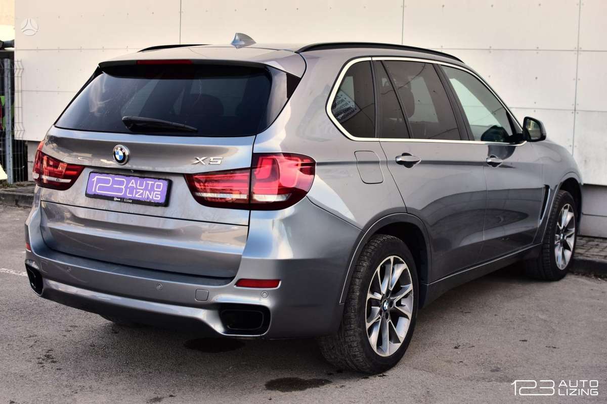 BMW X5, 3.0 l., off-road / crossover