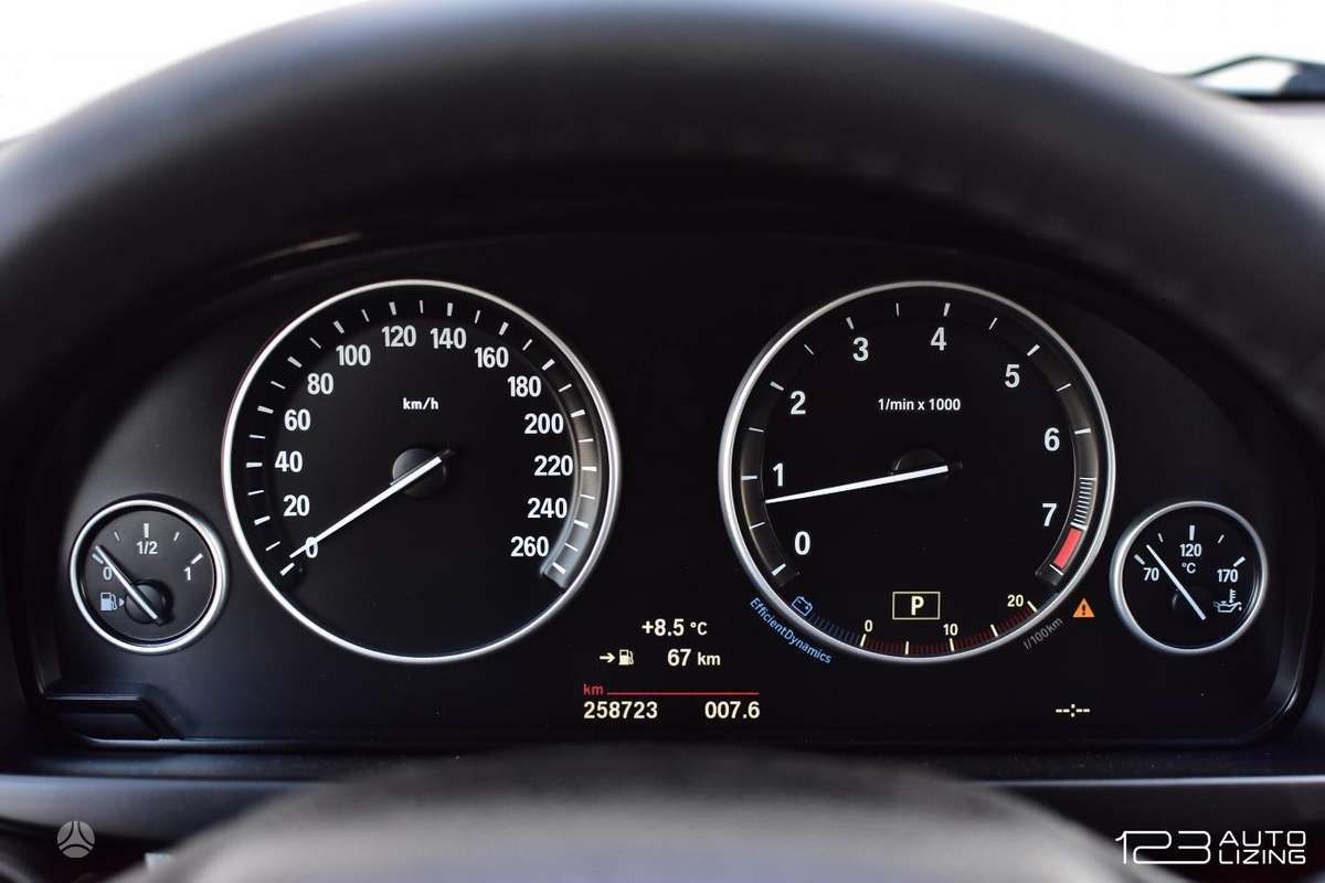 BMW X5, 3.0 l., off-road / crossover
