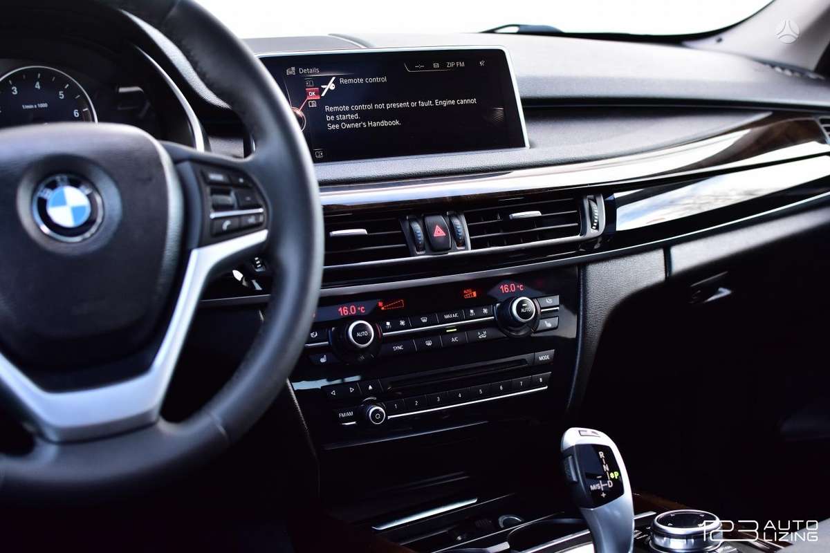 BMW X5, 3.0 l., off-road / crossover