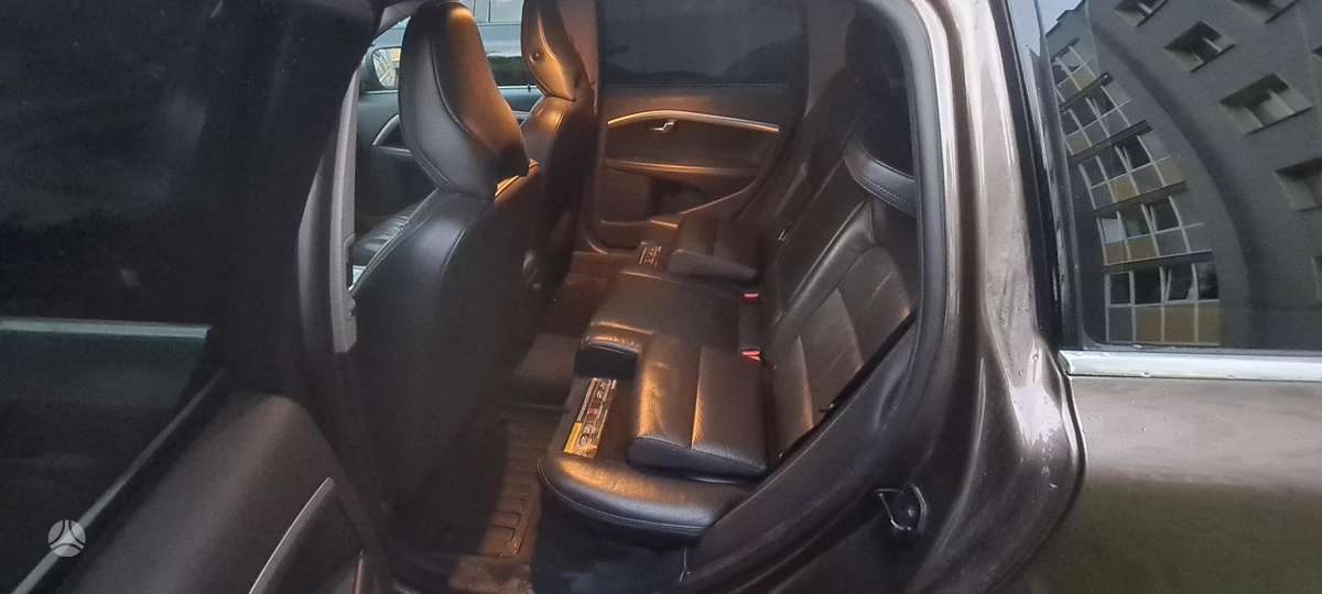 Volvo XC70, 2.0 l., Универсал