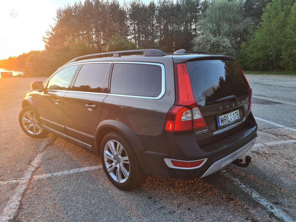 Volvo XC70, 2.0 l., Универсал