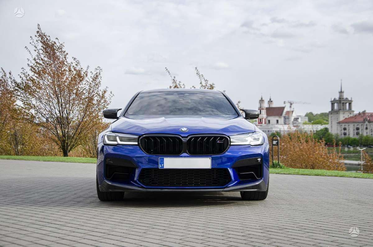 BMW M5, 4.4 l., Седан
