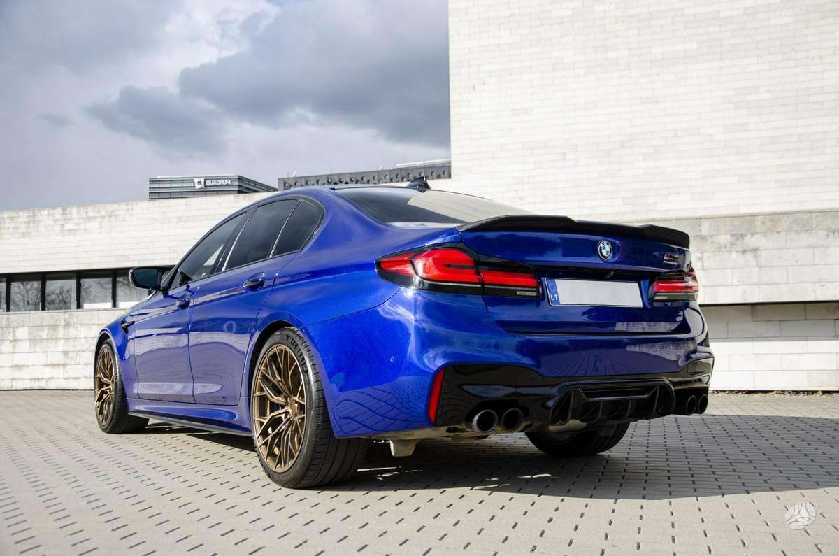 BMW M5, 4.4 l., Седан