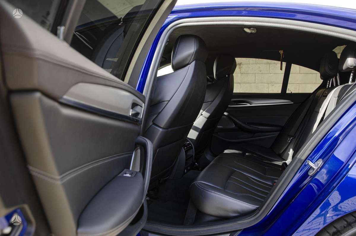 BMW M5, 4.4 l., Седан