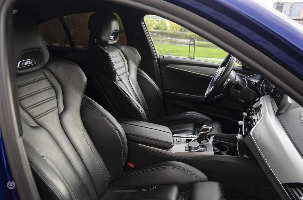 BMW M5, 4.4 l., Седан