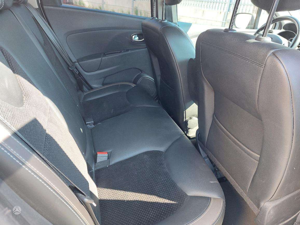 Renault Clio, universalas