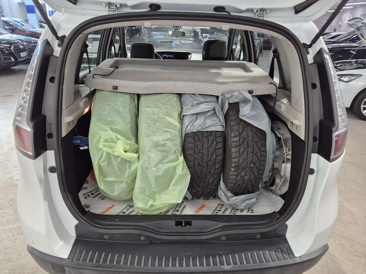 Renault Scenic, 1.5 l., hatchback