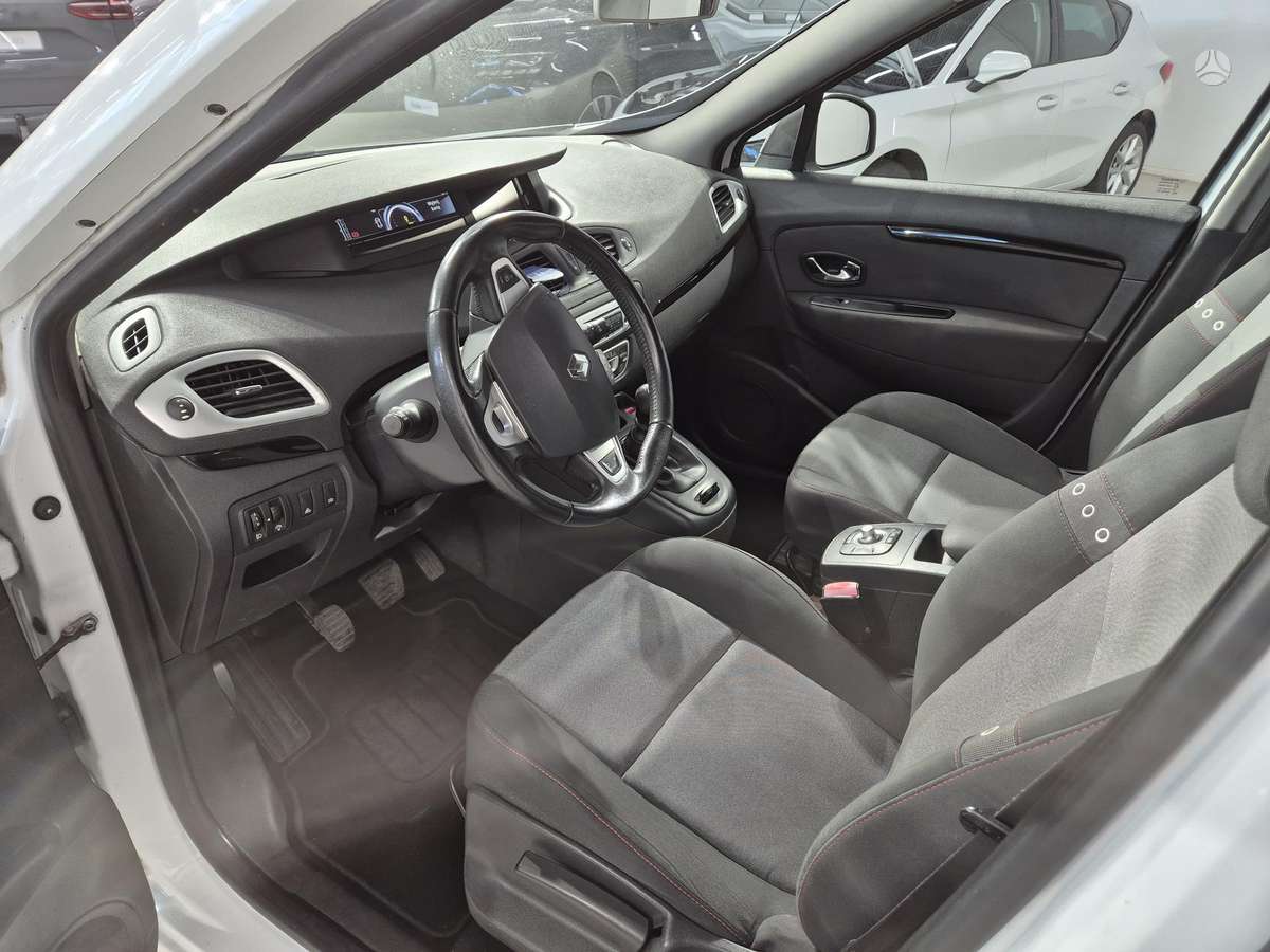 Renault Scenic, 1.5 l., hatchback