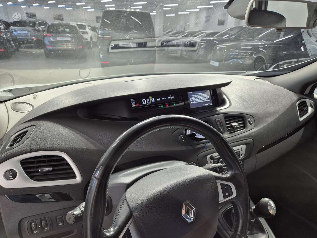 Renault Scenic, 1.5 l., hatchback