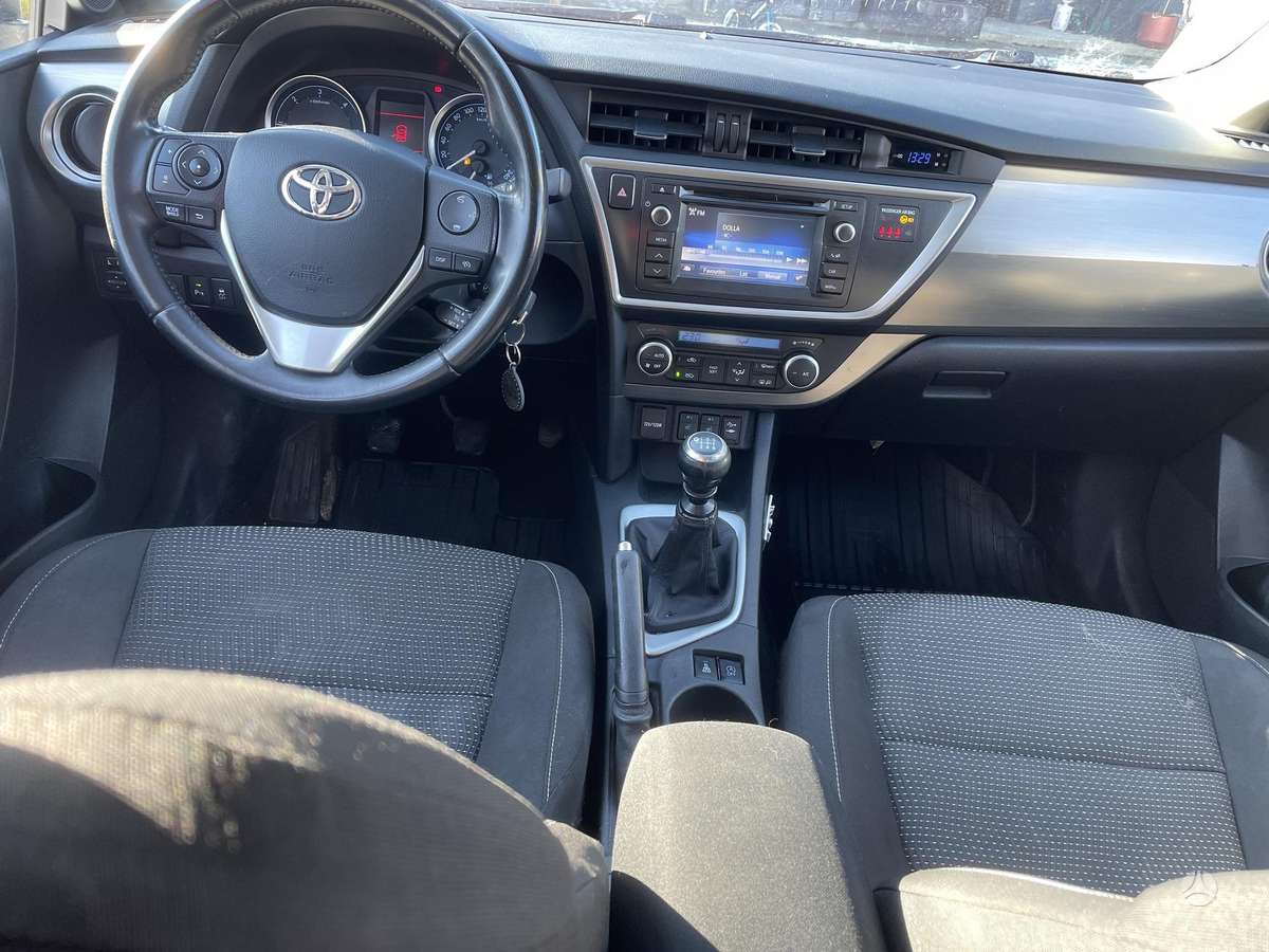 Toyota Auris - 9