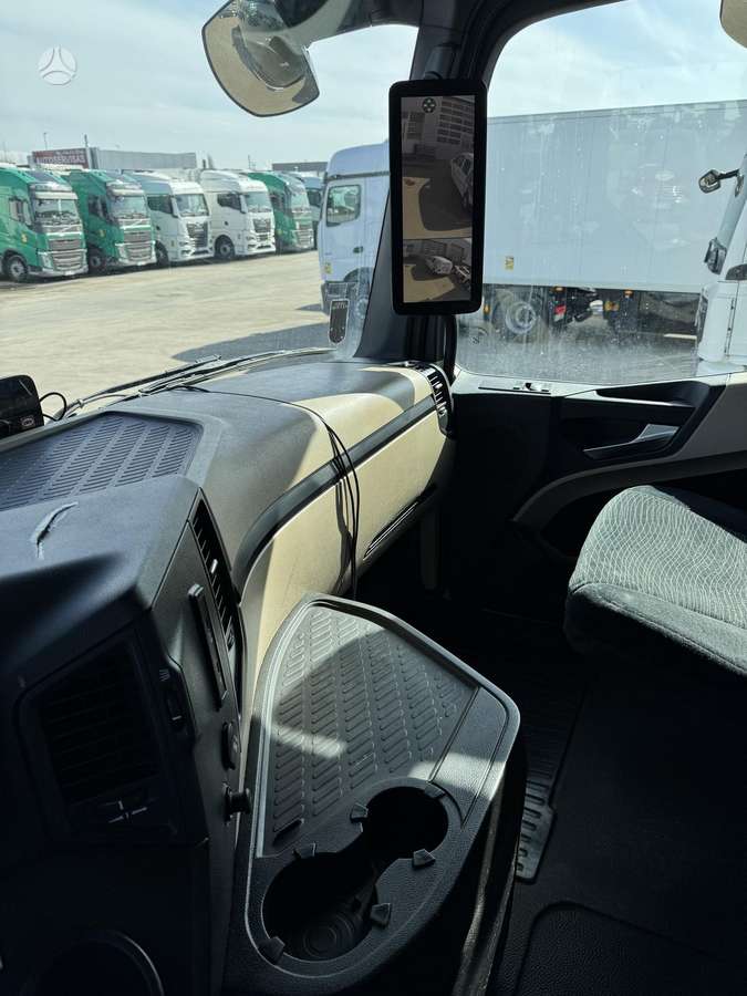 Mercedes-Benz Actros 1845, double sleeper