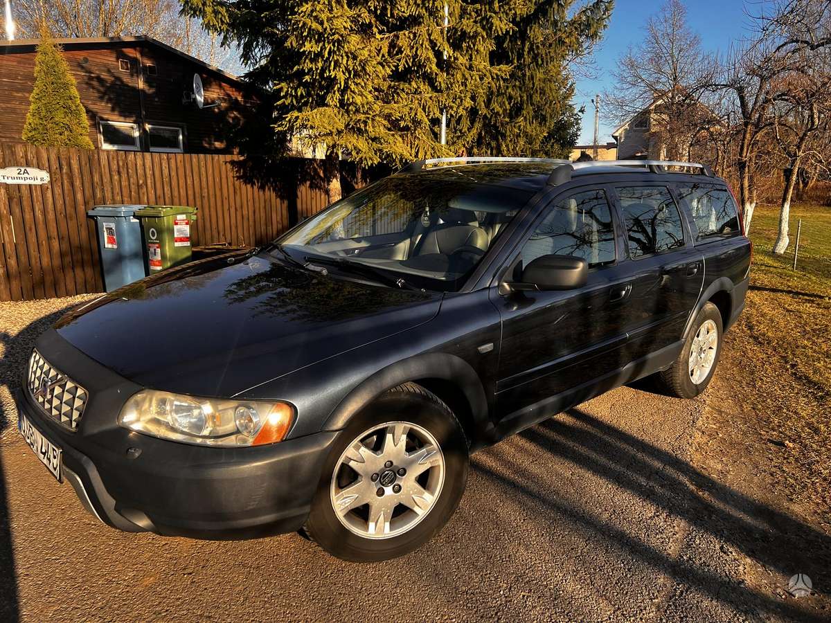 Volvo XC70, 2.4 l., wagon