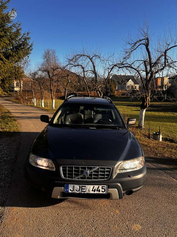 Volvo XC70, 2.4 l., wagon