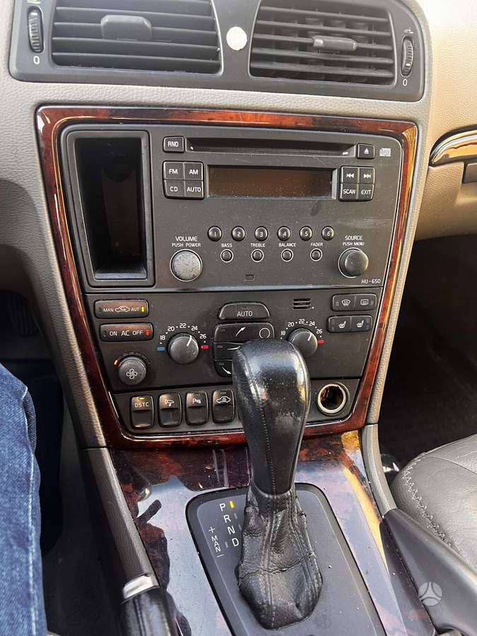 Volvo XC70, 2.4 l., wagon