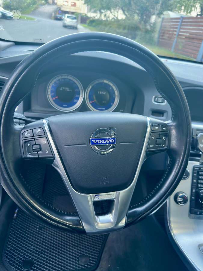 Volvo S60, 2.4 l., Седан