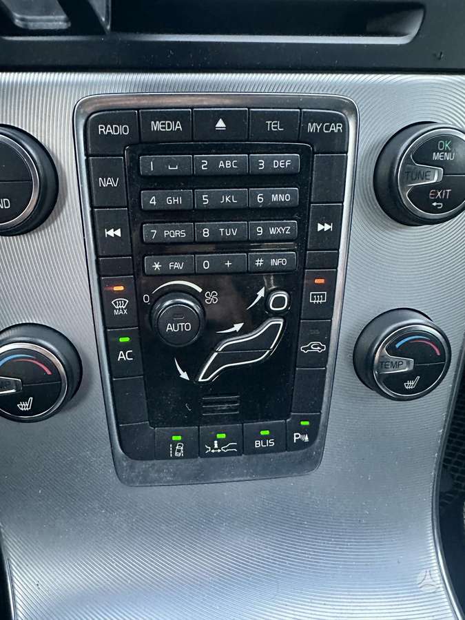 Volvo S60, 2.4 l., Седан