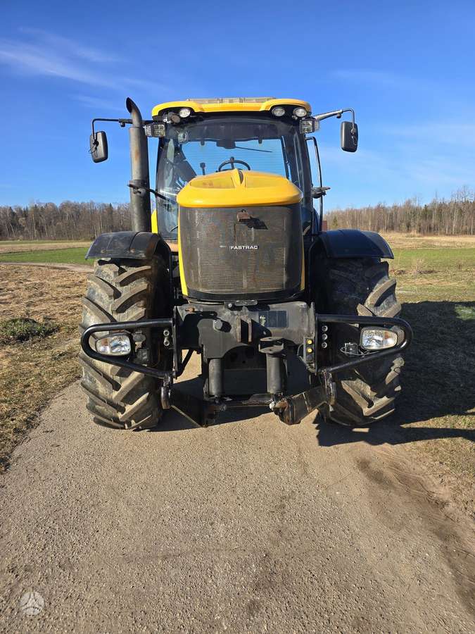 JCB 8250, tractors