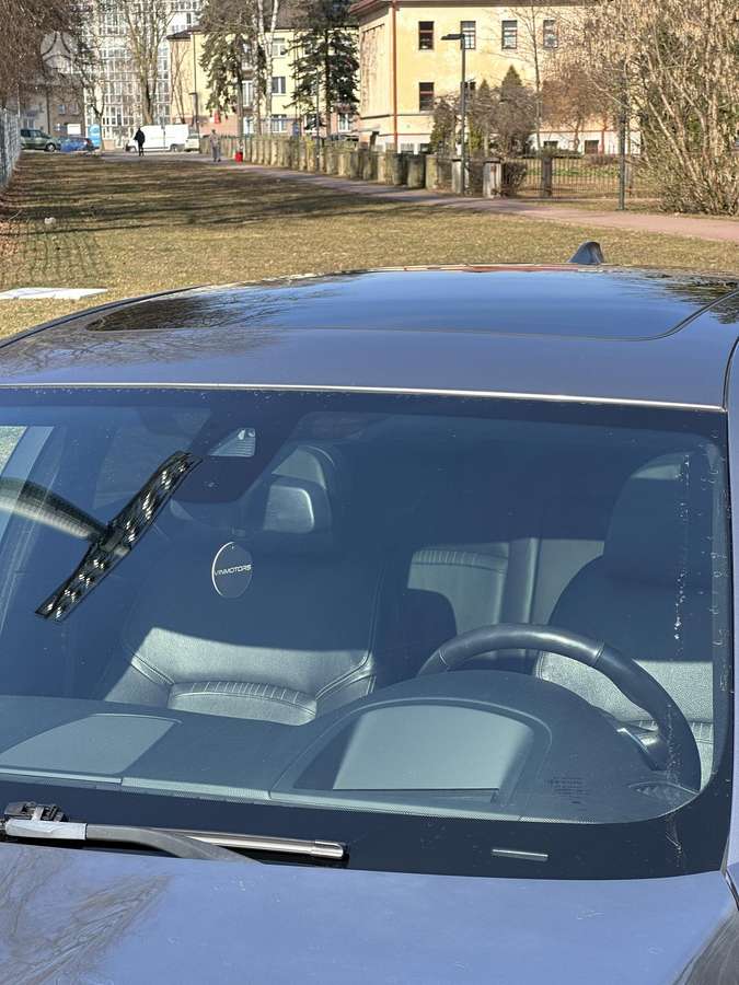 BMW 528, 2.0 l., Седан
