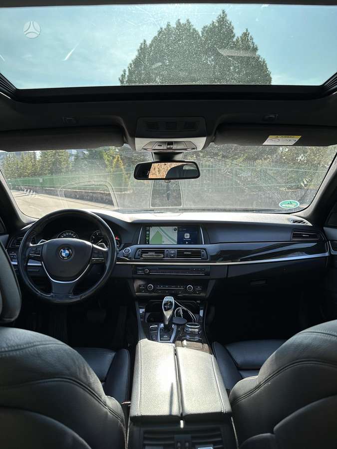 BMW 528, 2.0 l., Седан